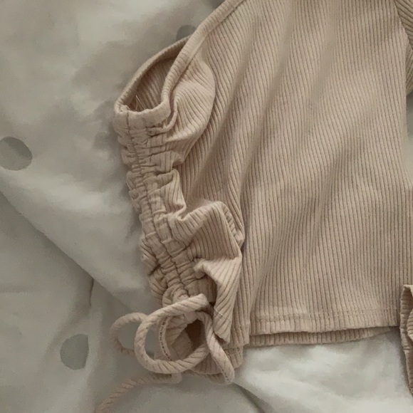 Fashion Nova Nude Crop Top - Picture 5 of 5